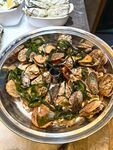 海鲜蔬菜大杂烩锅
