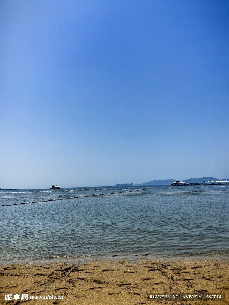 美丽海滨沙滩风景