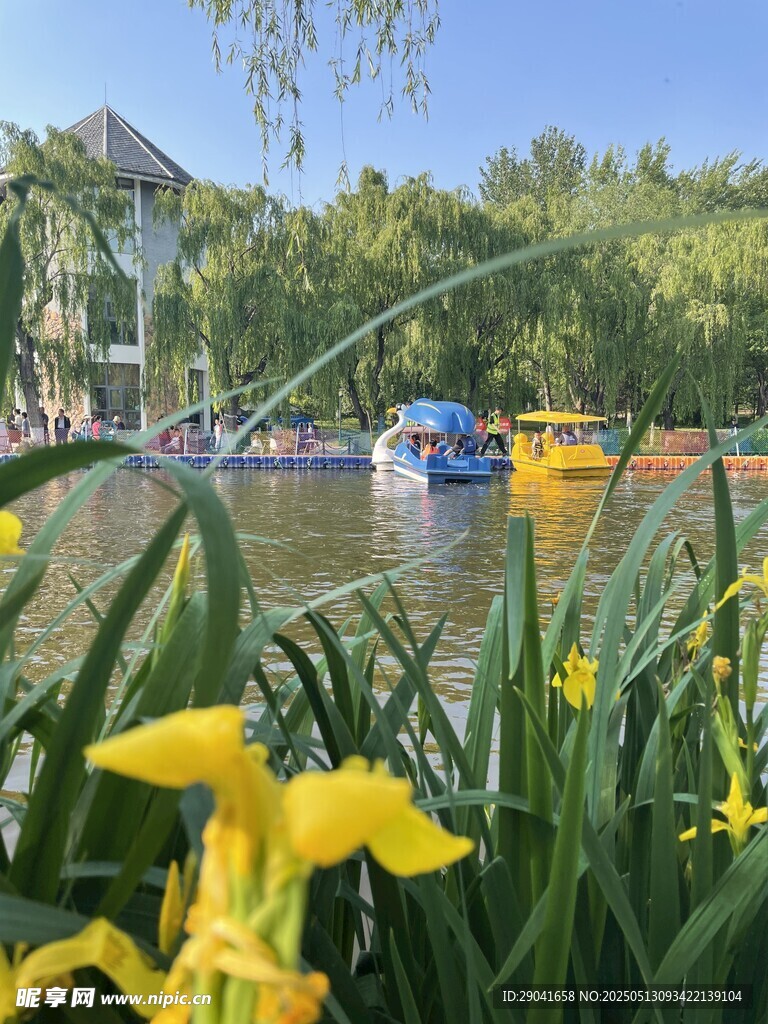 河边