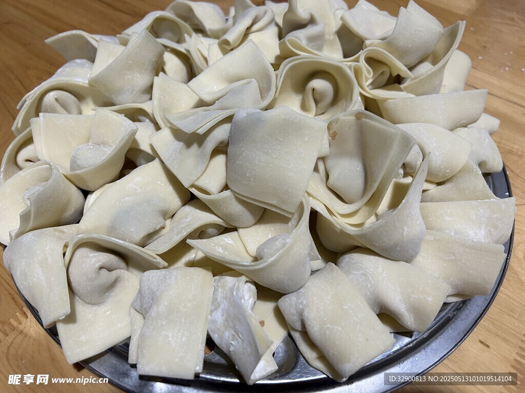 一盘美味馄饨