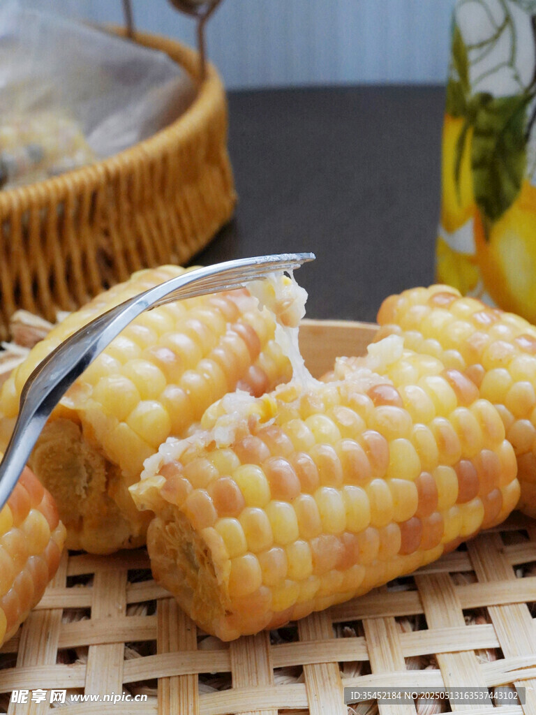 煮玉米