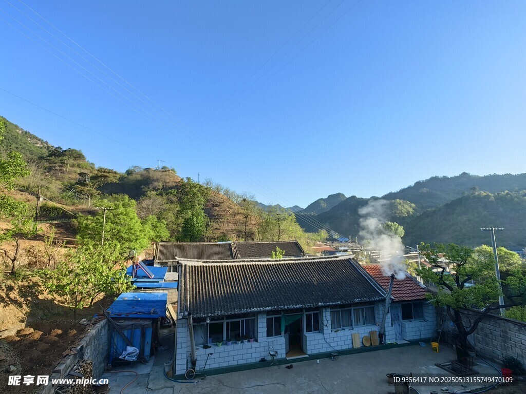 山间村落民居风景