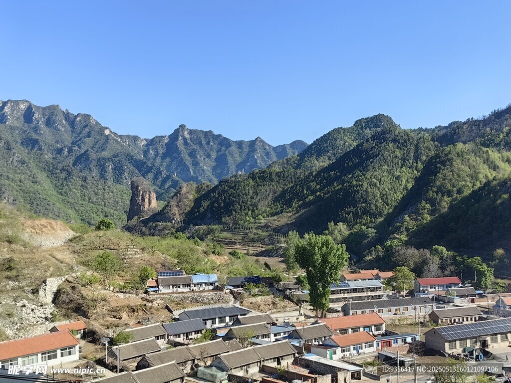 山间村落美景