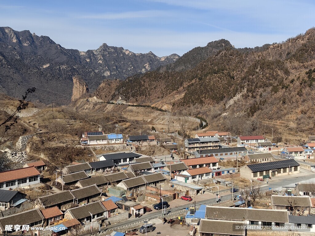 山间村落景致