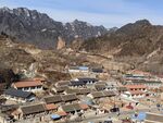山间村落景色