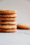 堆叠的美味香脆小饼干