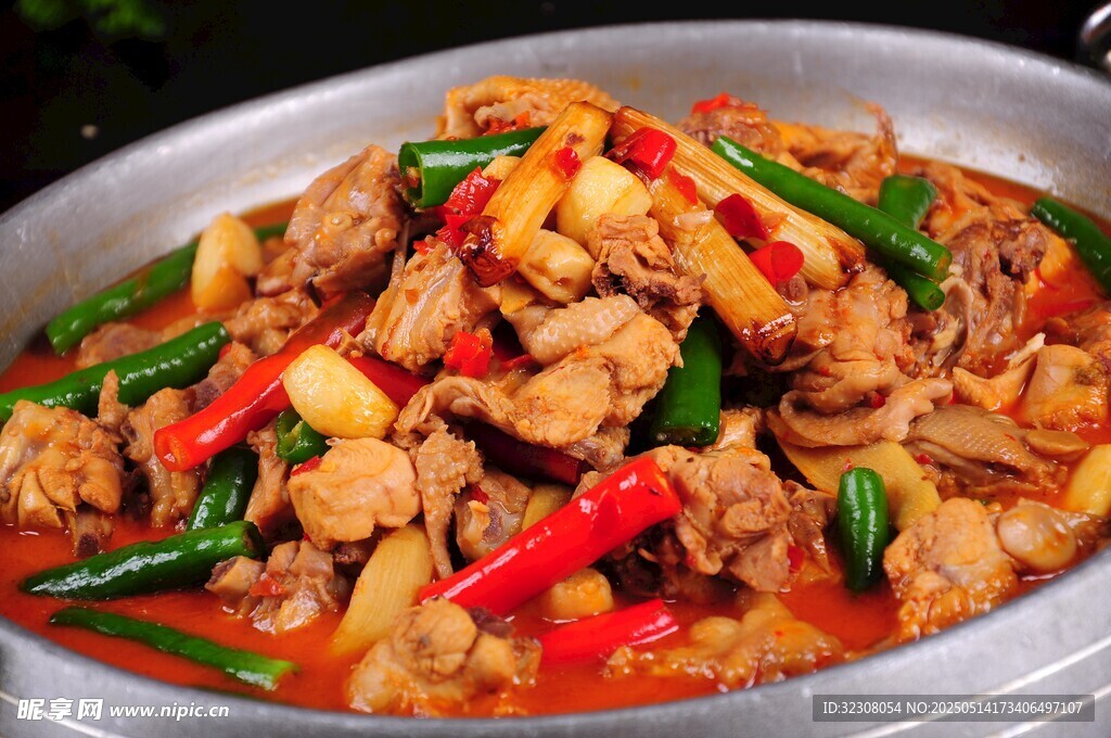 美味香辣炒鸡块