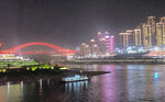 城市河畔夜景绚丽风光