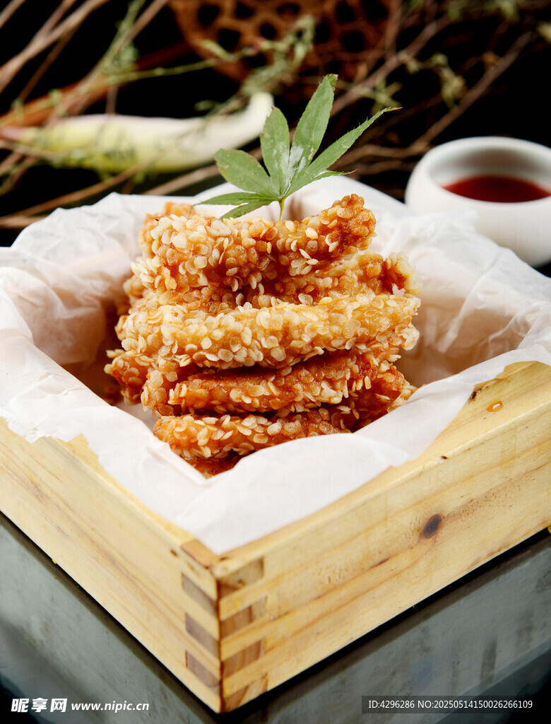 香脆芝麻炸鸡块诱人美味