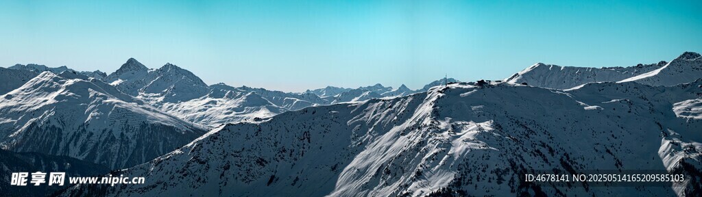 壮丽雪山美景