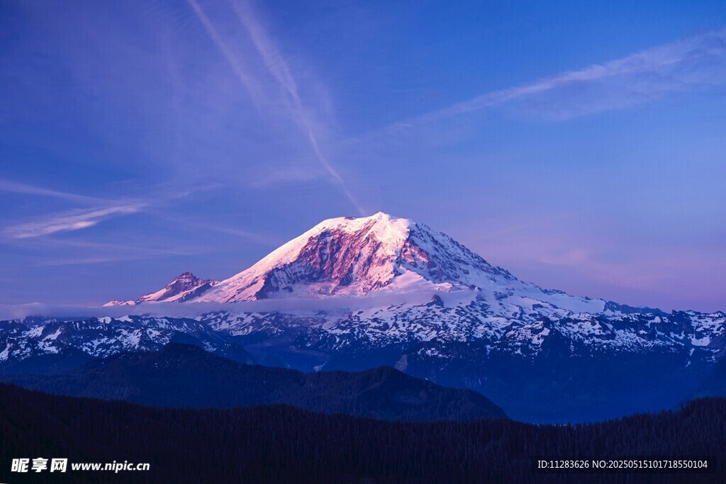 壮丽雪山美景