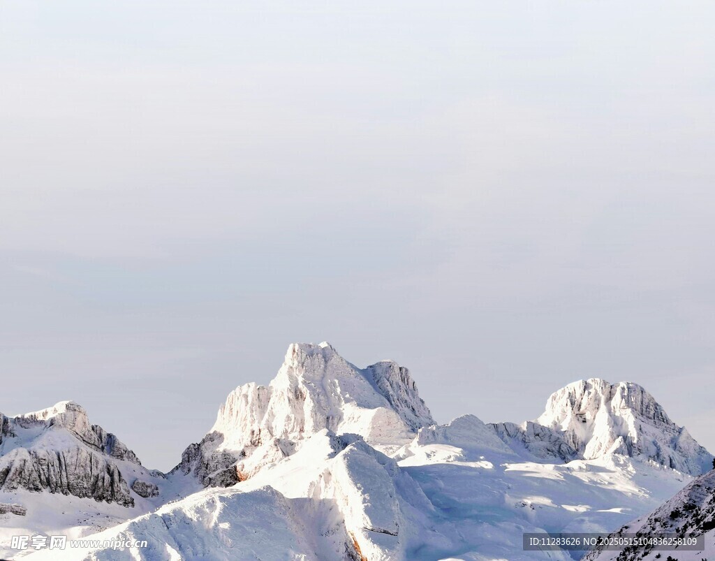 壮丽雪山美景