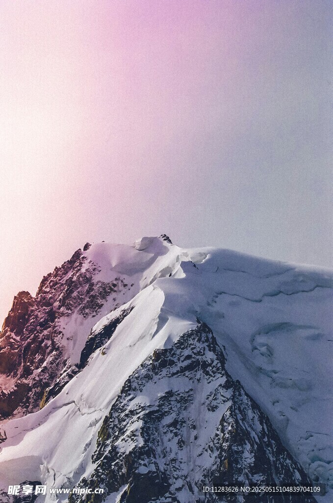 壮丽雪山美景
