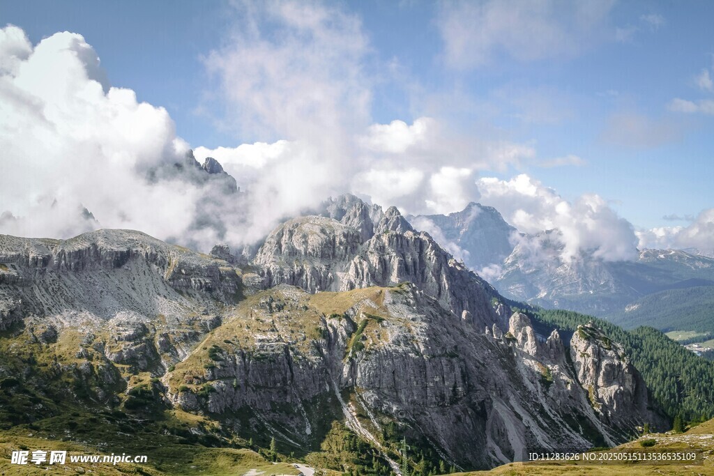 壮丽高山美景