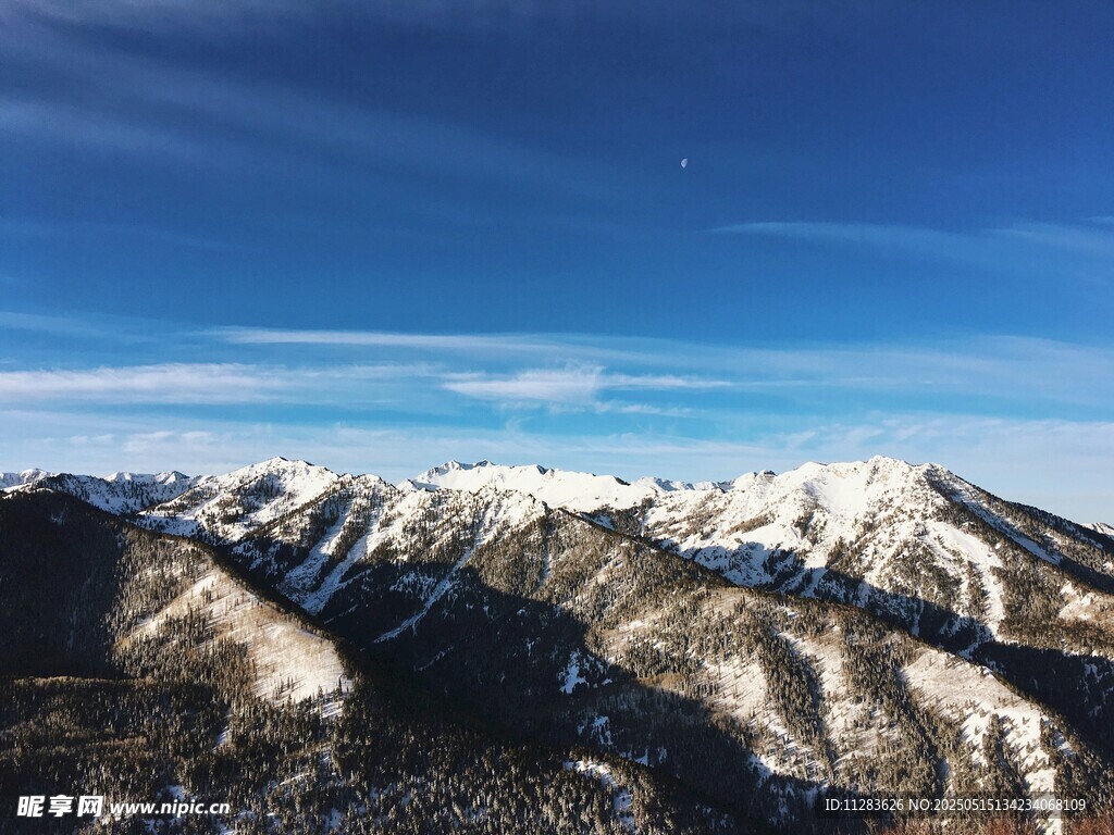 雪山壮丽风光