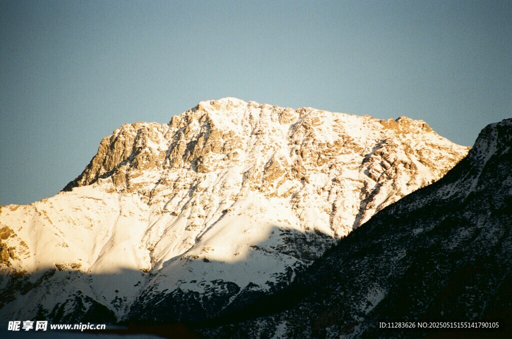 壮丽雪山美景