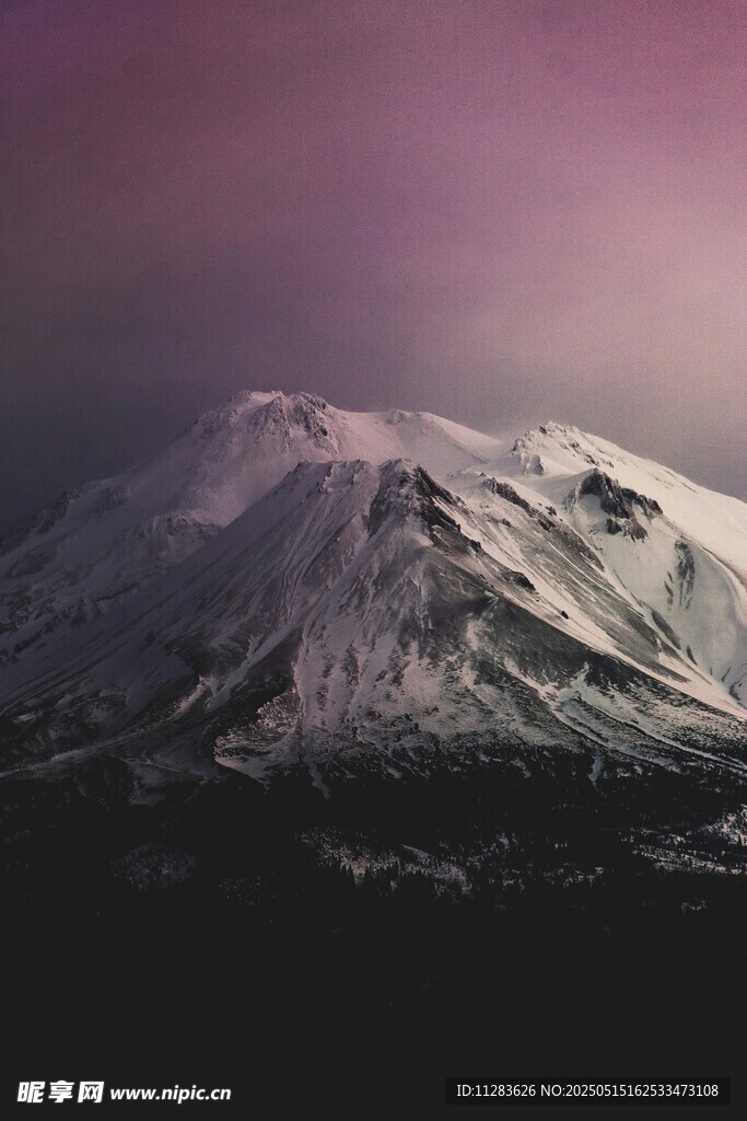 壮丽雪山美景