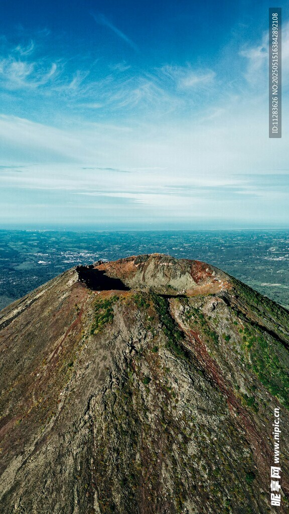 山顶风光俯瞰壮丽景色