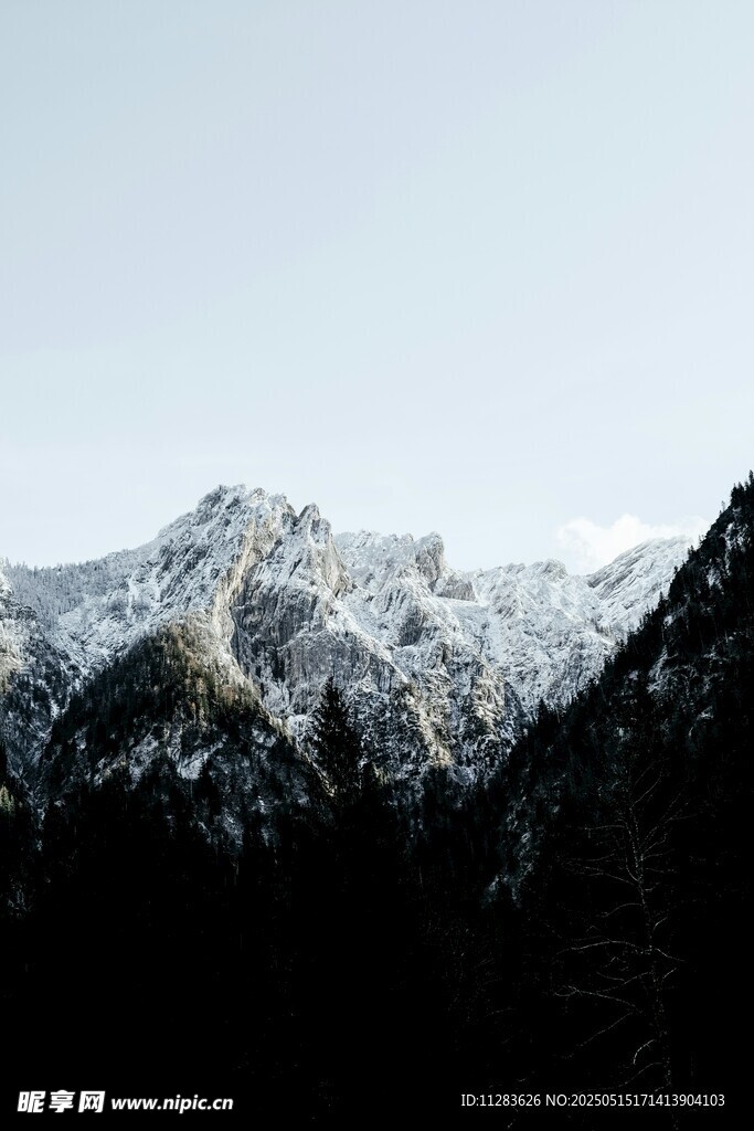 雪山壮丽景致
