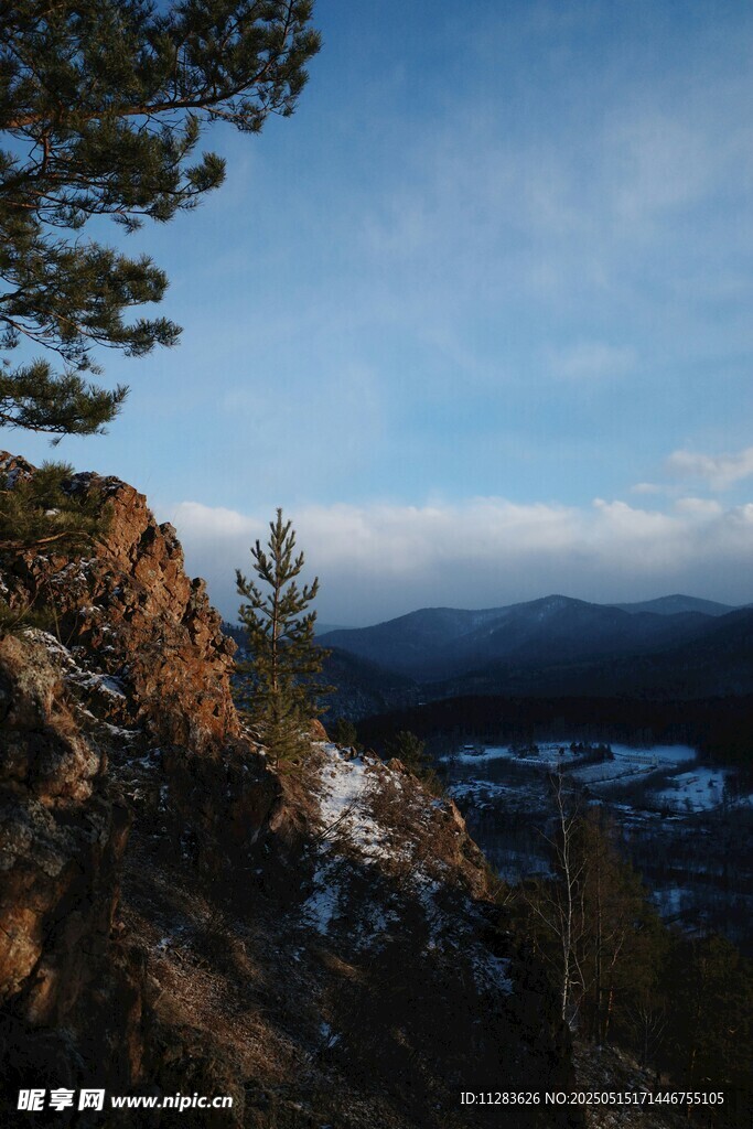 山间美景远眺