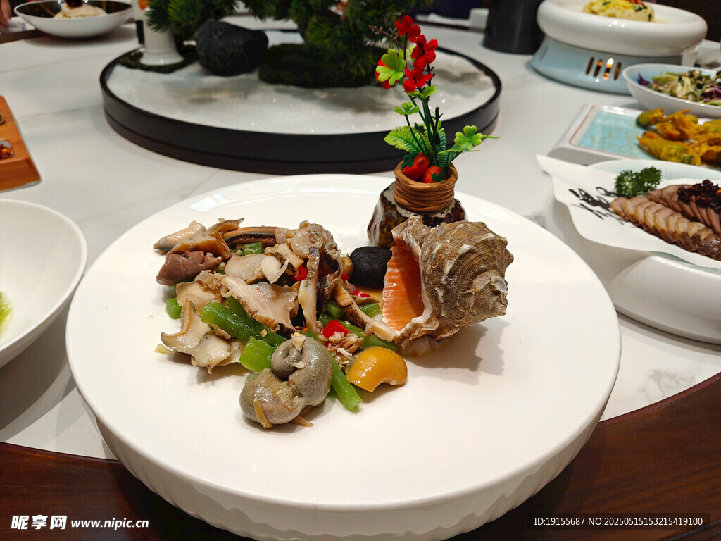 凉拌海螺肉