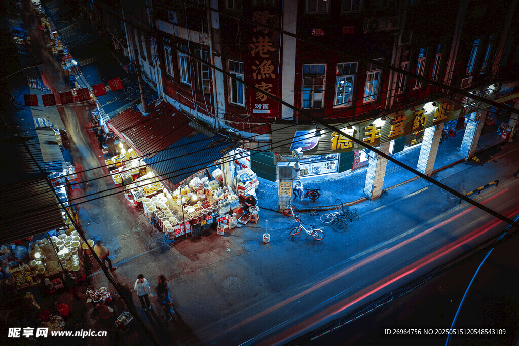 城市夜市热闹景象