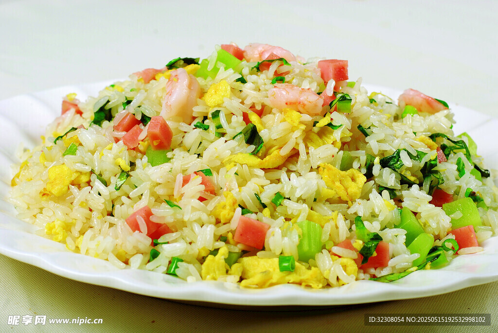 美味多彩虾仁炒饭