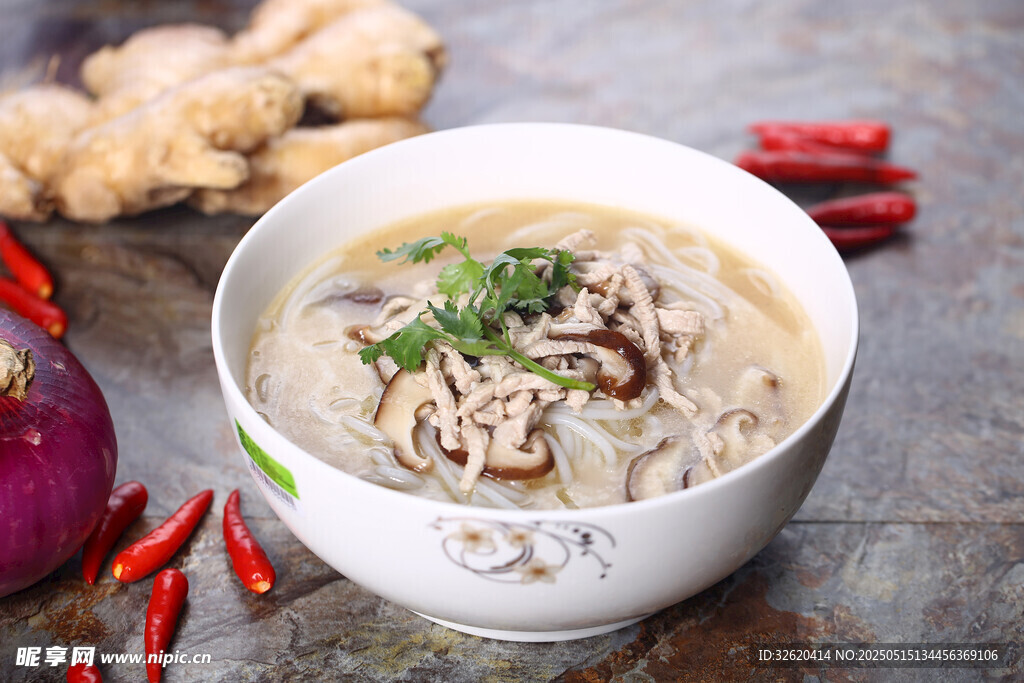 香菇肉丝面