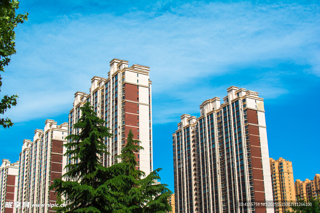 城市高楼林立的美丽景致