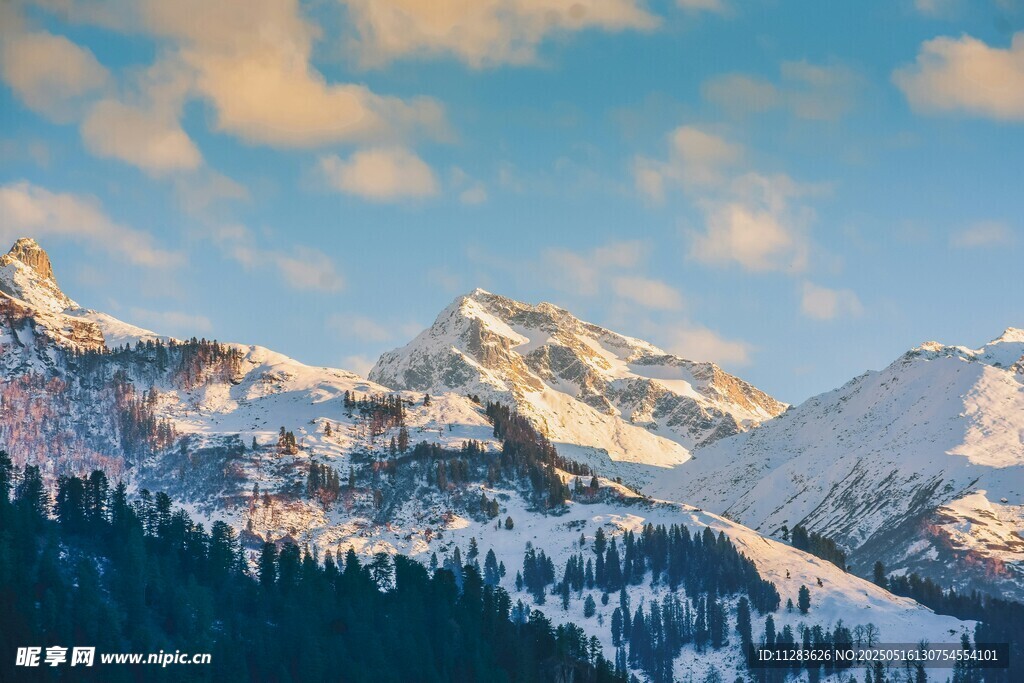 雪山美景
