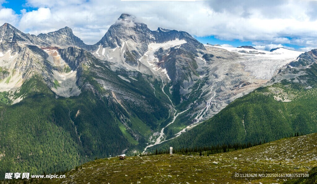 壮丽高山美景