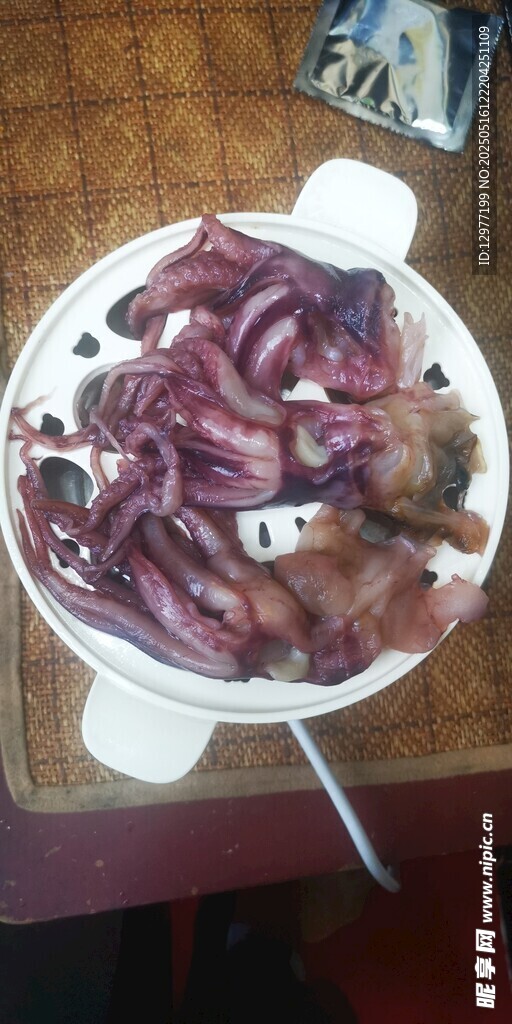 盘中鲜鱿鱼