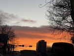 夕阳下的河畔景致