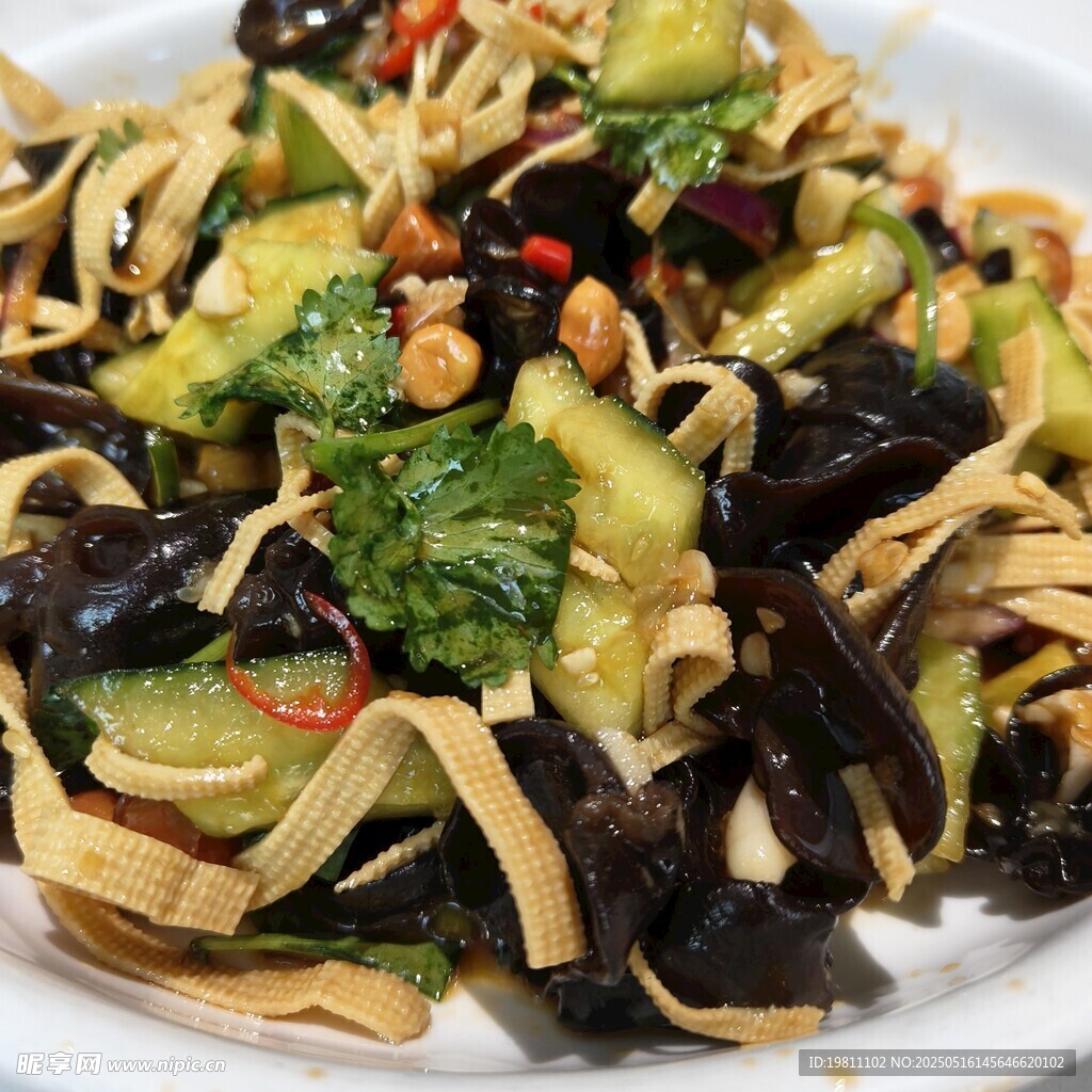 凉拌豆皮木耳黄瓜