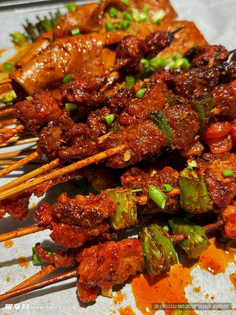 美味烤肉串诱人呈现