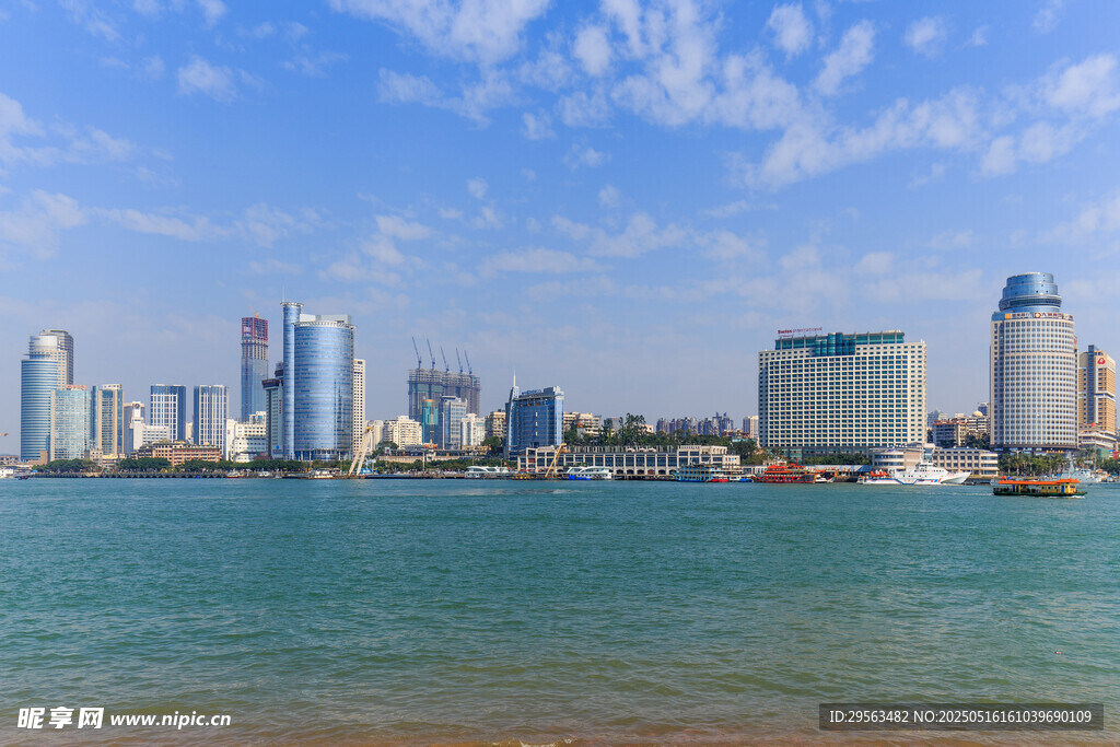 海滨城市天际线美丽景观