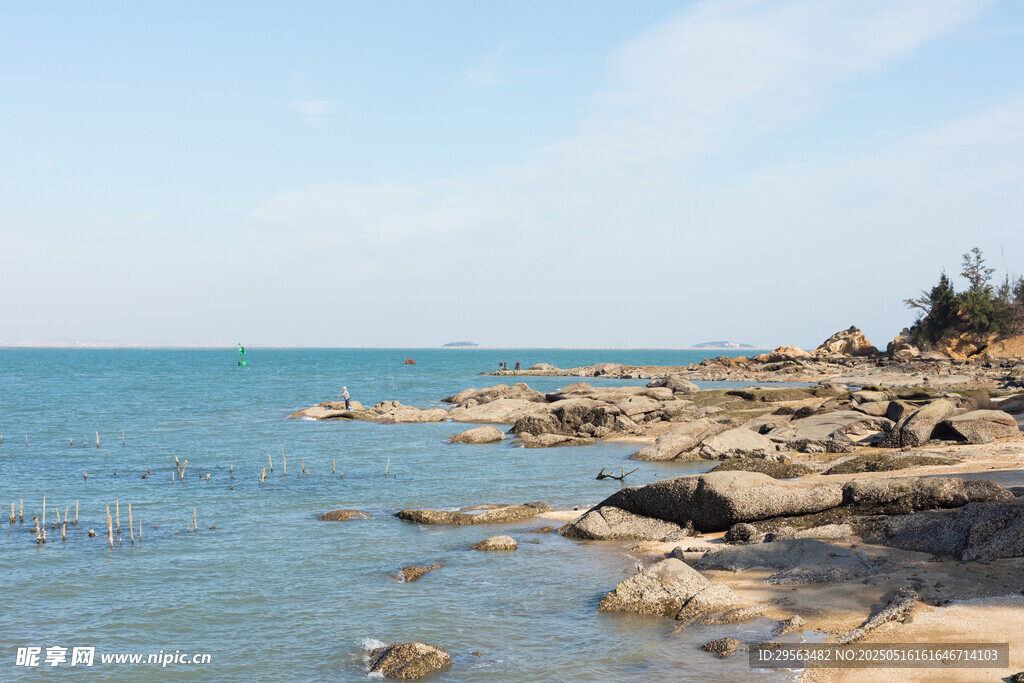 海边岩石风景