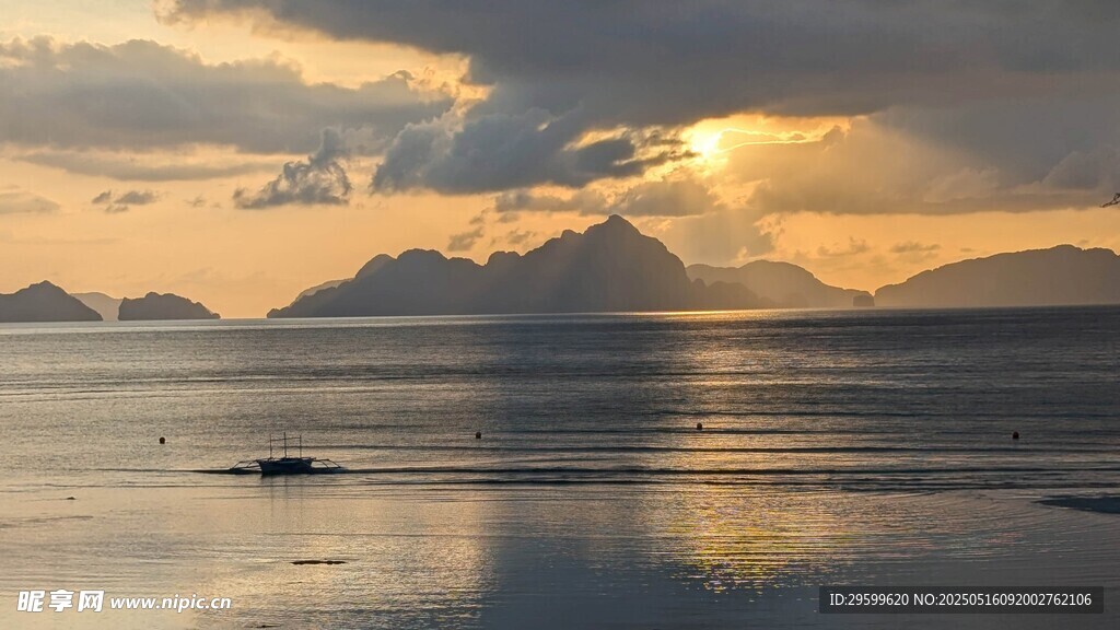 海上日落美景