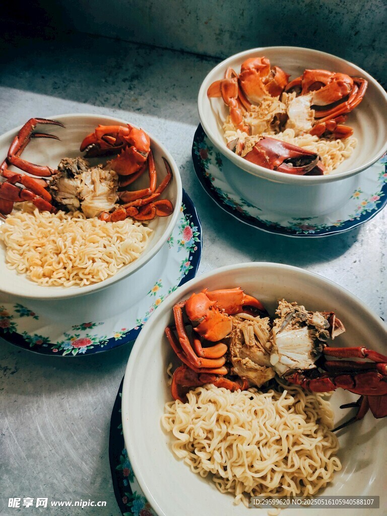 海鲜盖饭诱人美食