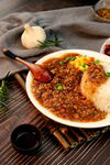 美味肉酱盖饭诱人呈现
