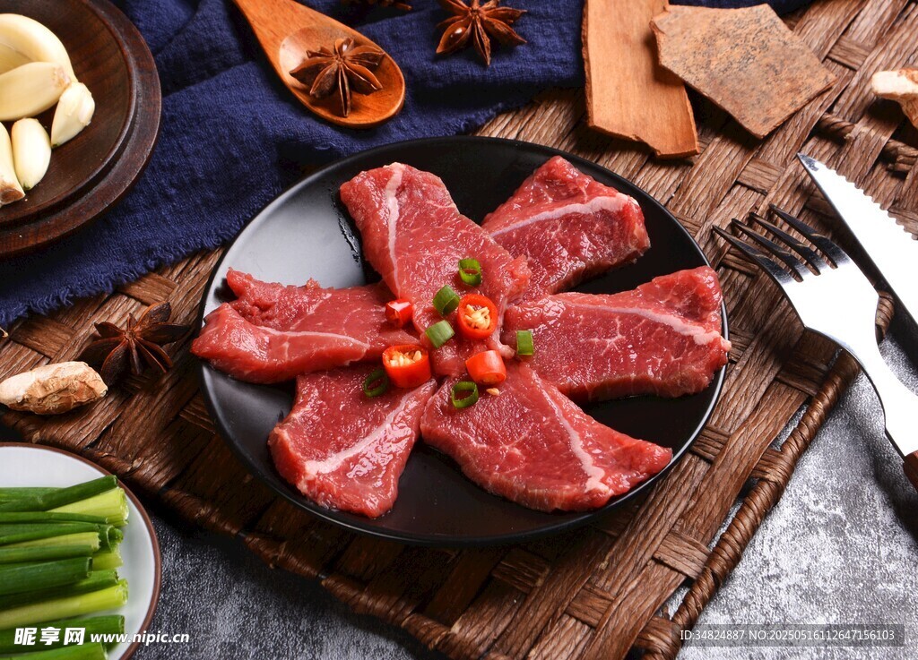 新鲜牛肉摆盘