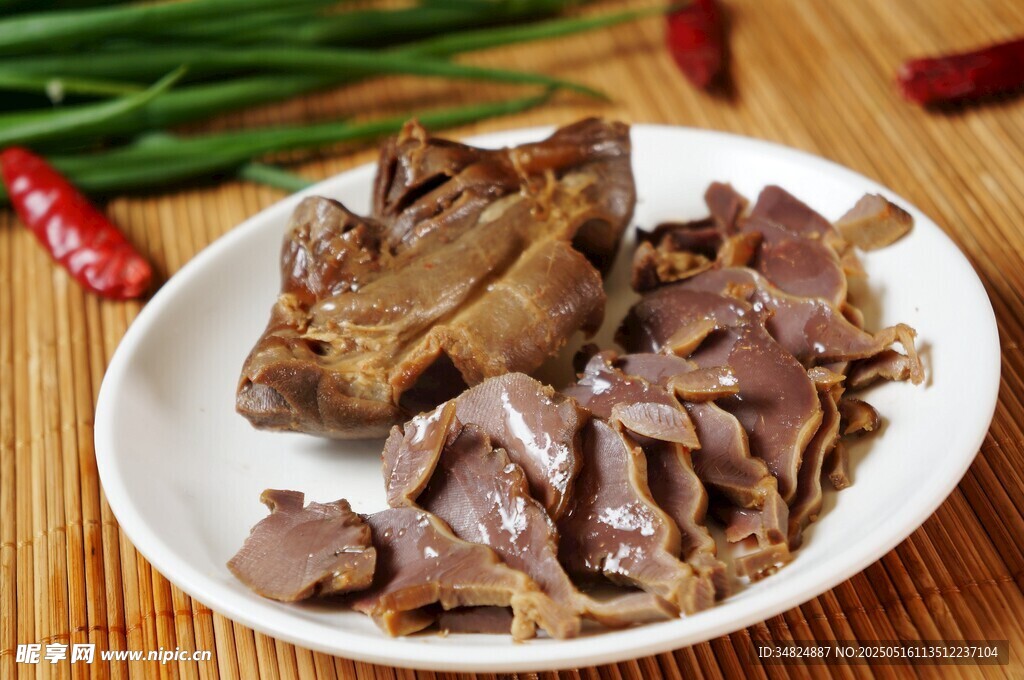 美味卤味鸡肾拼盘
