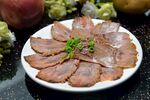 美味卤牛肉摆盘精致
