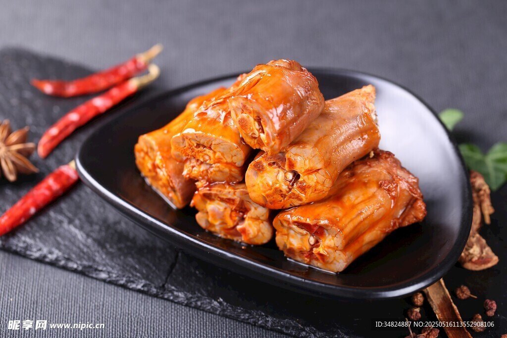 美味鸭脖
