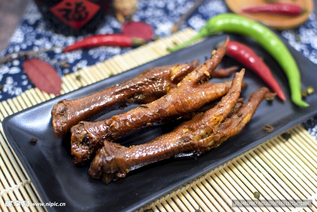 美味卤鸭掌