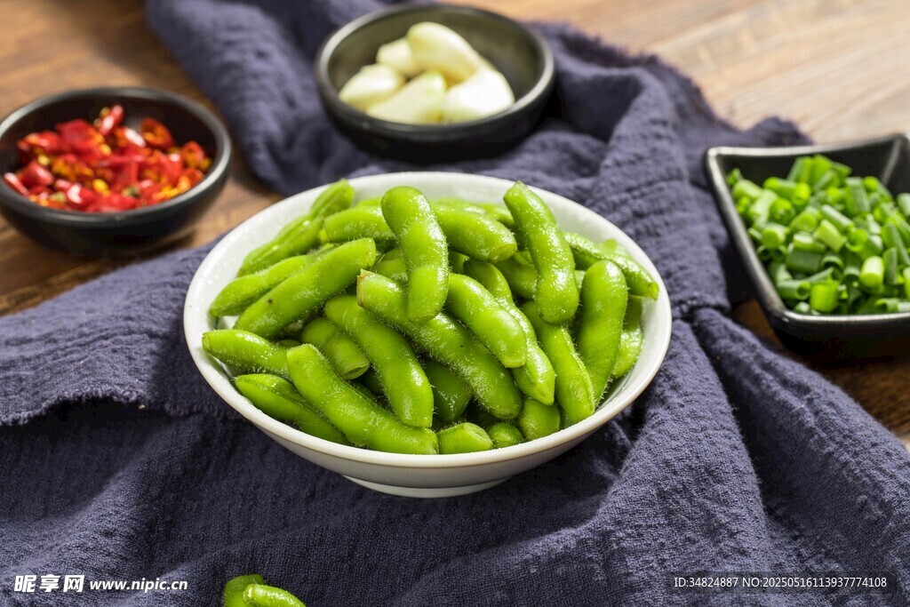 鲜嫩毛豆