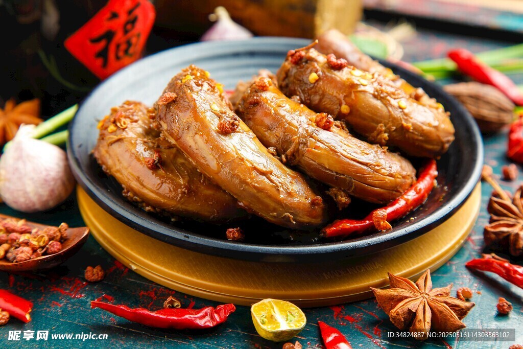 美味鸭脖