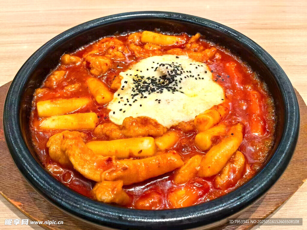韩式辣炒年糕美味呈现