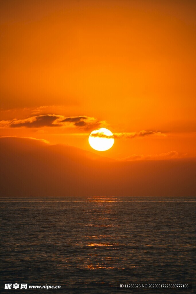 海上日落美景