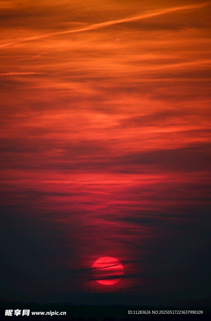 海上绝美日落景象